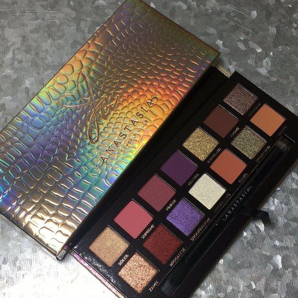 Anastasia Beverly Hills Jackie Aina Palette - Picture 2 of 8